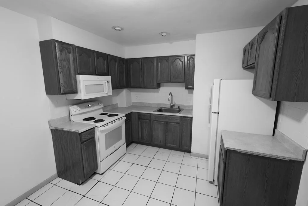 2 bed, 1 bath apartment for rent at 19 Winter St Unit 7, Dorchester — photo 3 of 8