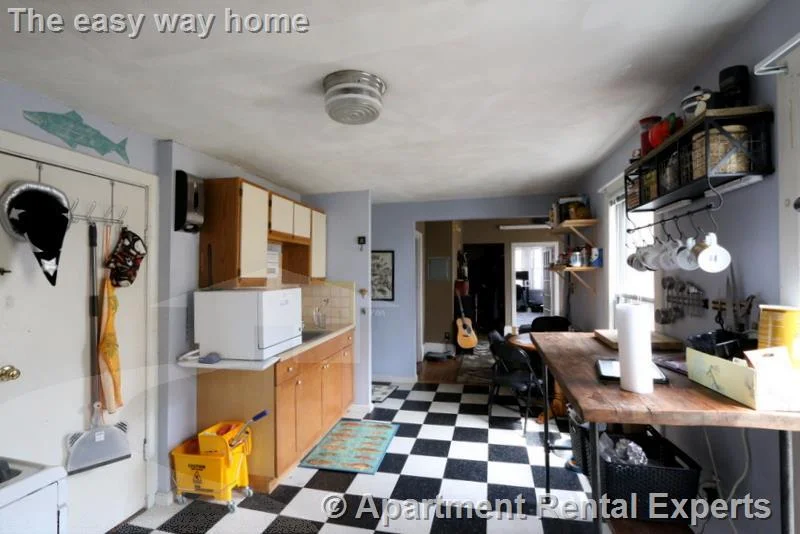 2 bed, 1 bath apartment for rent at 190-192 Holland St Unit 2, Teele Square — photo 9 of 17