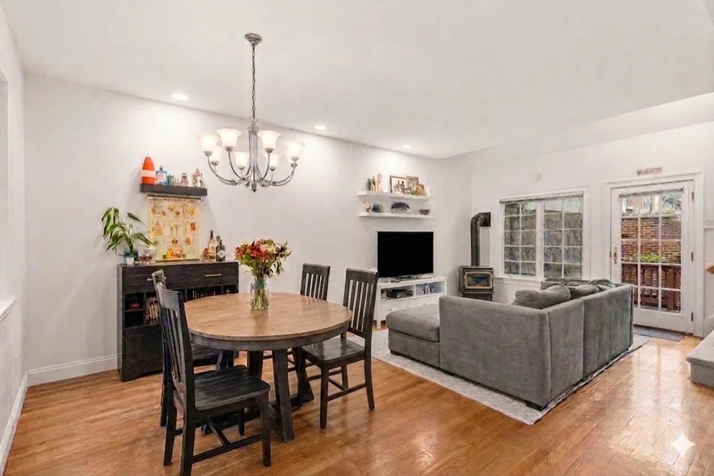 2 bed, 2 bath apartment for rent at 190 Endicott St Unit 0, North End — photo 3 of 30