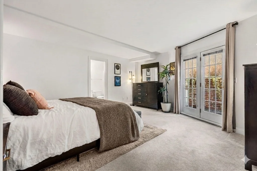 2 bed, 2 bath apartment for rent at 190 Endicott St Unit 0, North End — photo 13 of 30