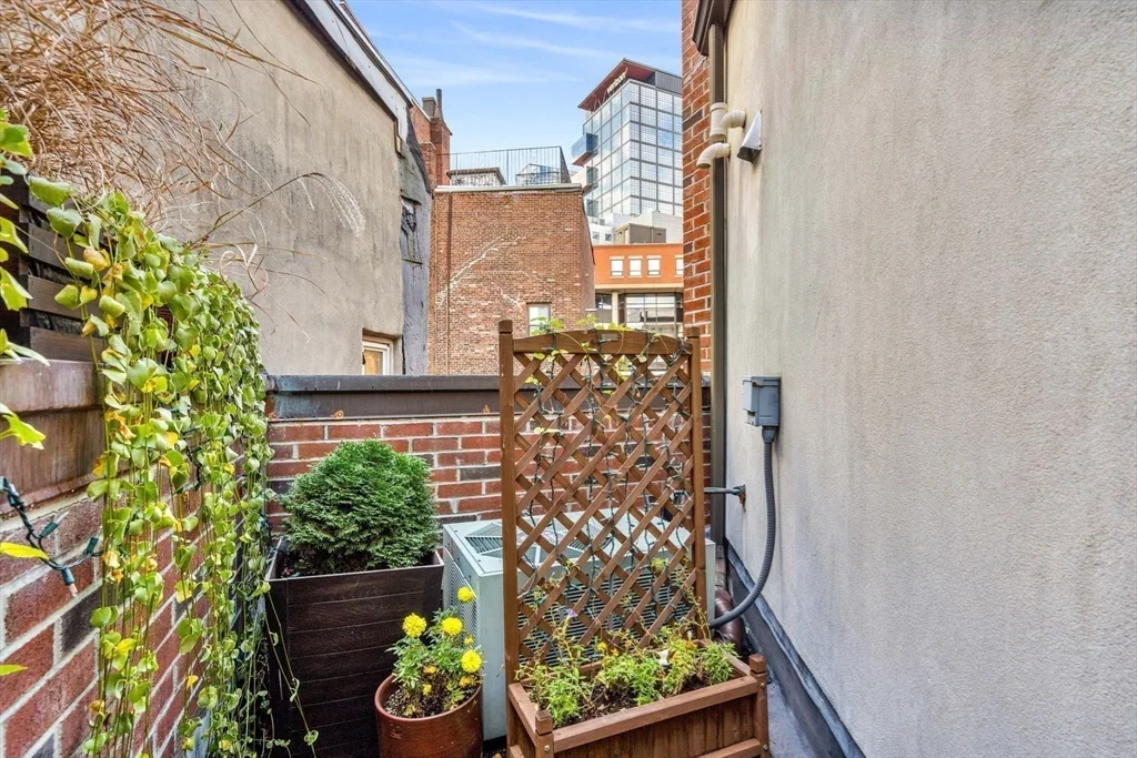 2 bed, 2 bath apartment for rent at 190 Endicott St Unit 0, North End — photo 17 of 30