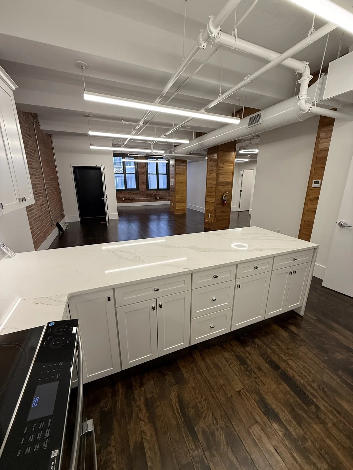 3 bed, 2 bath apartment for rent at 190 High St Unit 6, Charlestown — photo 9 of 32