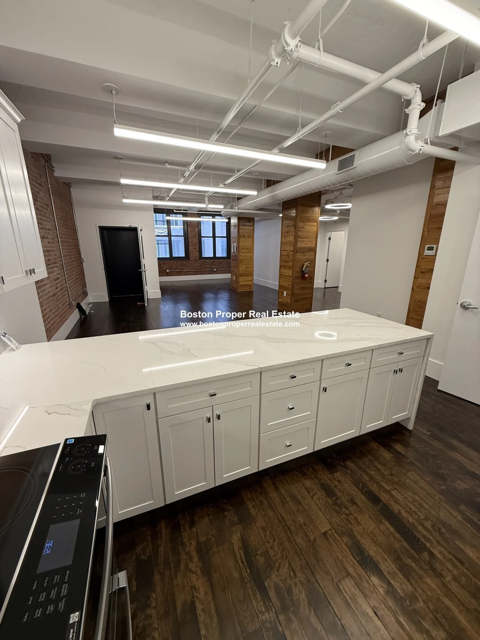 3 bed, 2 bath apartment for rent at 190 High St Unit 6, Charlestown — photo 2 of 32