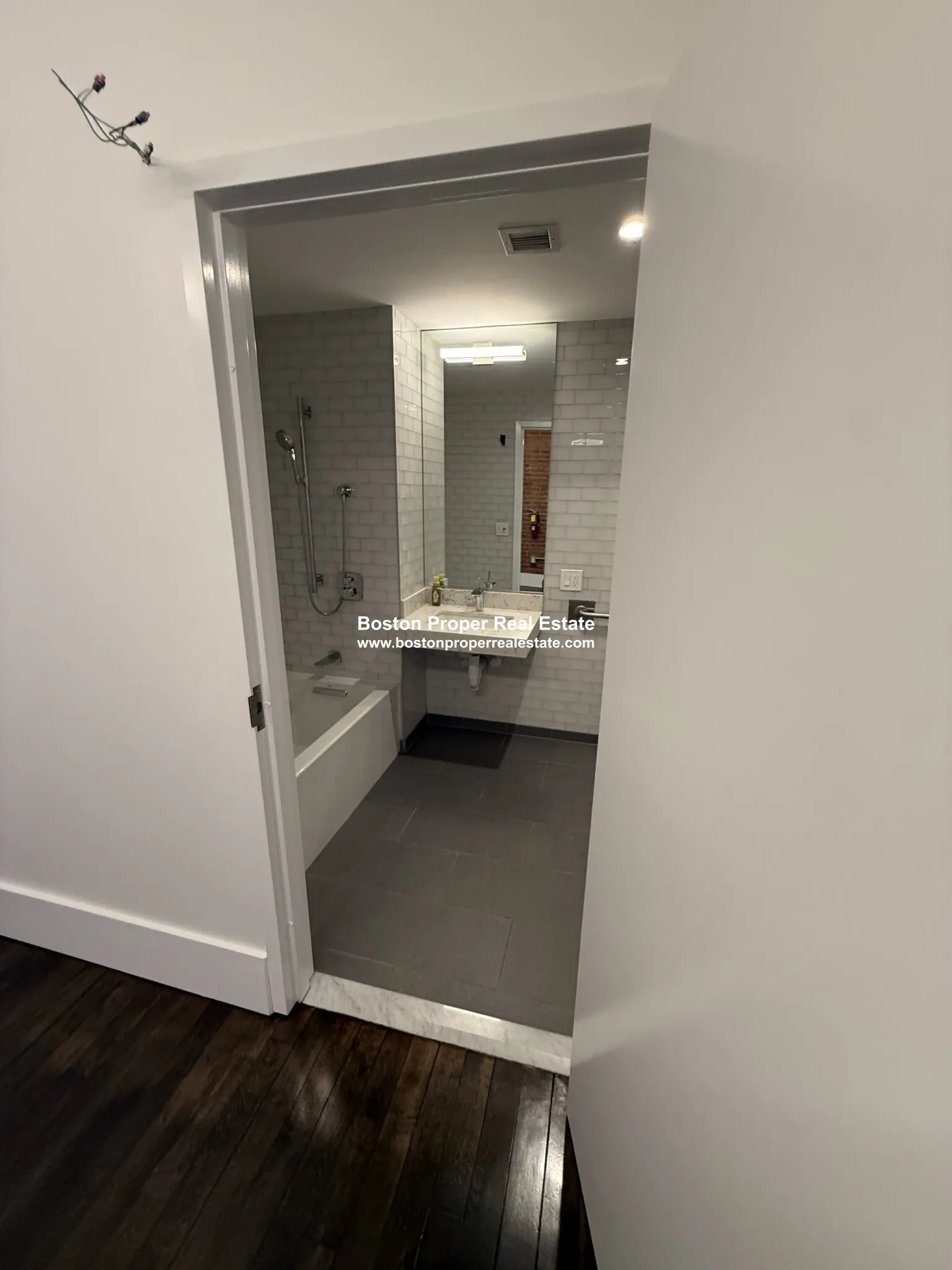 3 bed, 2 bath apartment for rent at 190 High St Unit 601, Boston Downtown — photo 29 of 43