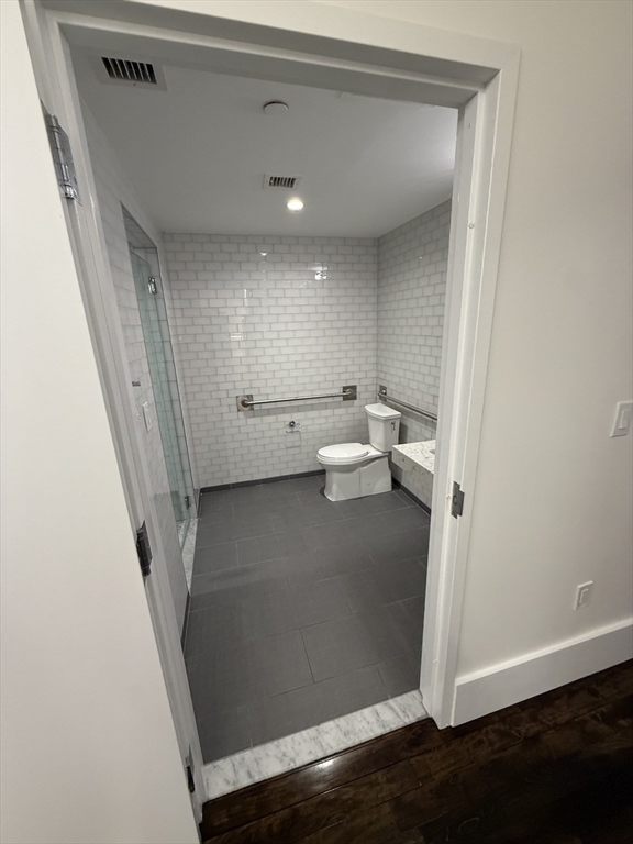 3 bed, 2 bath apartment for rent at 190 High St Unit 601, Waterfront — photo 13 of 26
