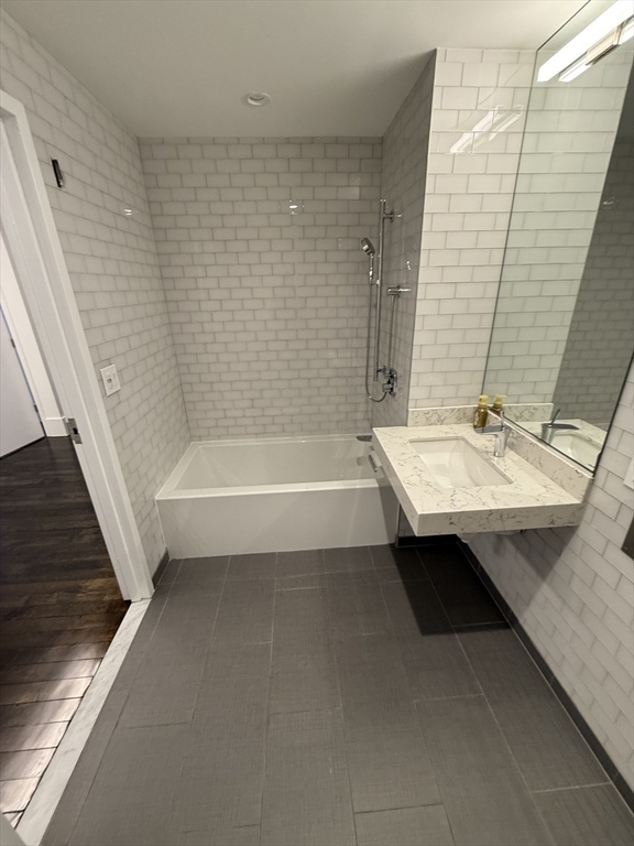 3 bed, 2 bath apartment for rent at 190 High St Unit 601, Waterfront — photo 24 of 26