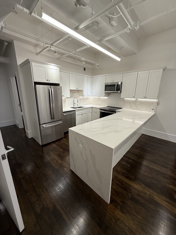 3 bed, 2 bath apartment for rent at 190 High St Unit 601, Waterfront — photo 5 of 26
