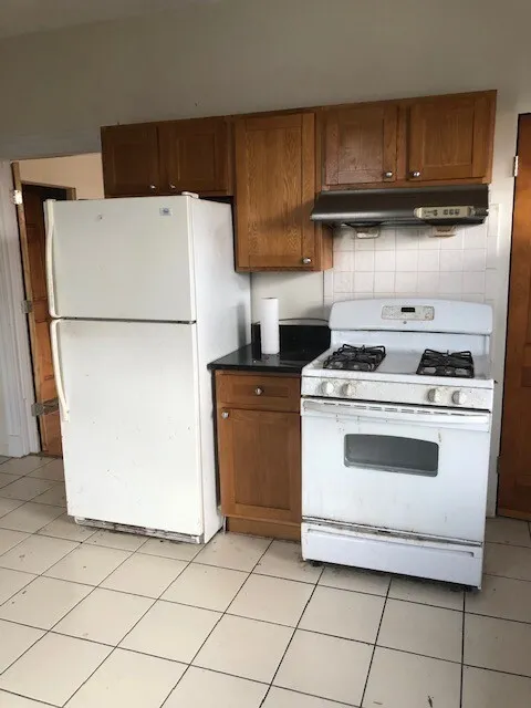 2 bed, 1 bath apartment for rent at 190 Highland St Unit 1, Roxbury — photo 3 of 17
