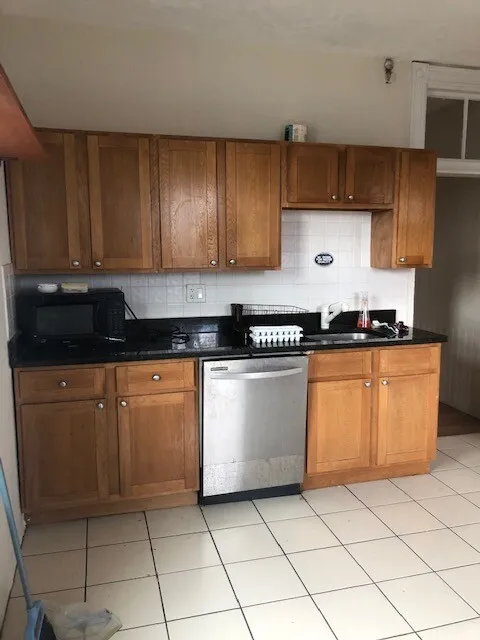 2 bed, 1 bath apartment for rent at 190 Highland St Unit 1, Roxbury — photo 2 of 17