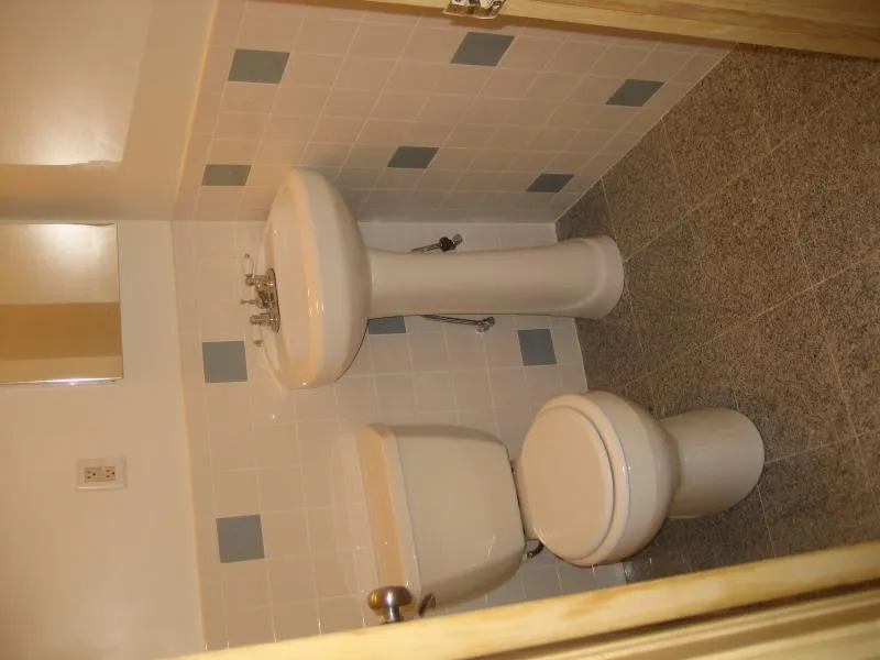 3 bed, 2 bath apartment for rent at 190 Highland St Unit 3, Roxbury — photo 7 of 8