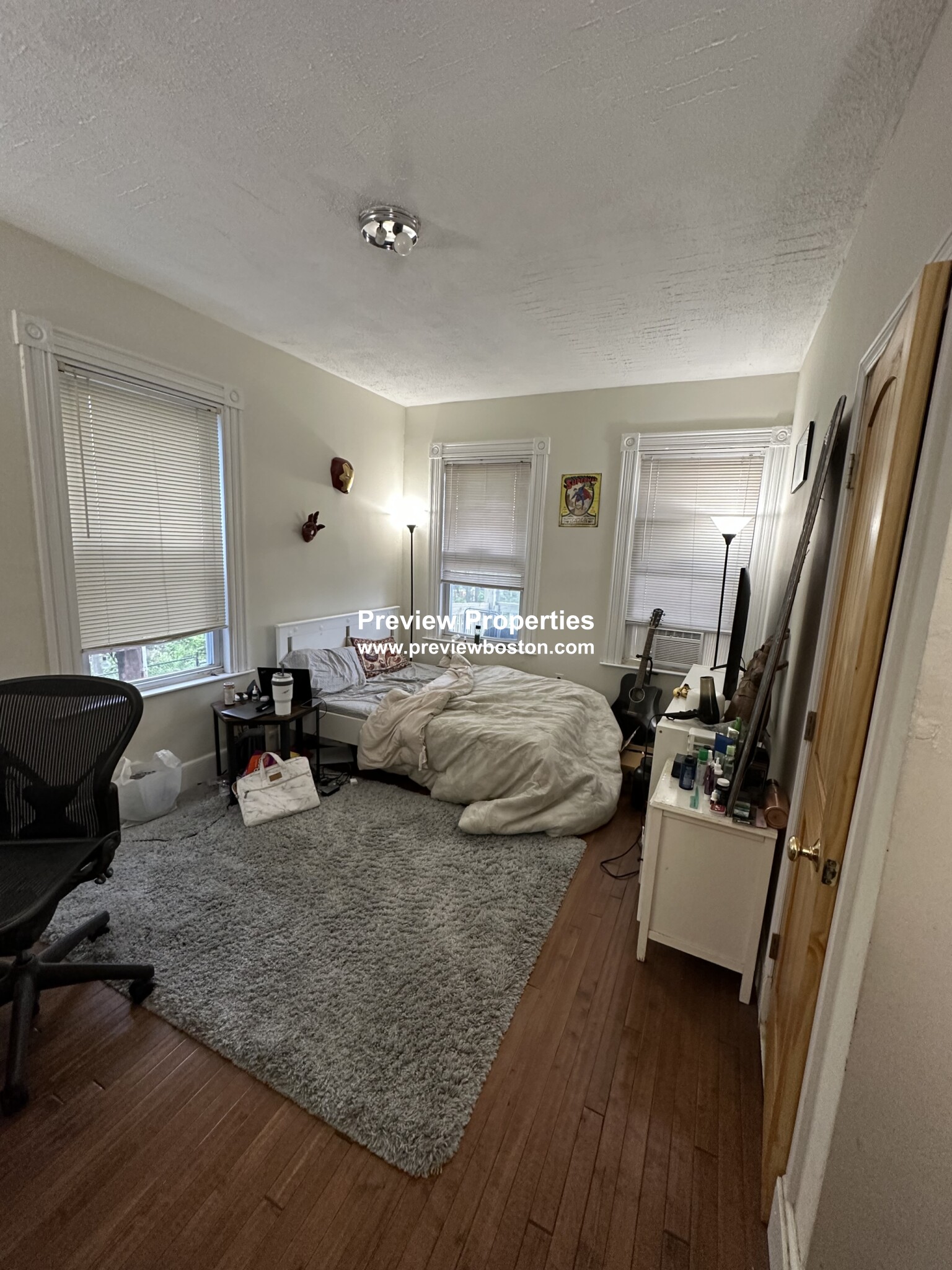 3 bed, 1 bath apartment for rent at 190 Highland Unit 2P, Roxbury