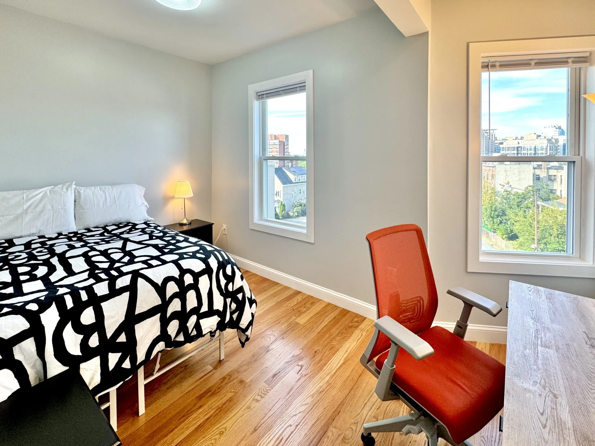 4 bed, 2 bath apartment for rent at 190 Hillside St Unit 2, Mission Hill — photo 9 of 26