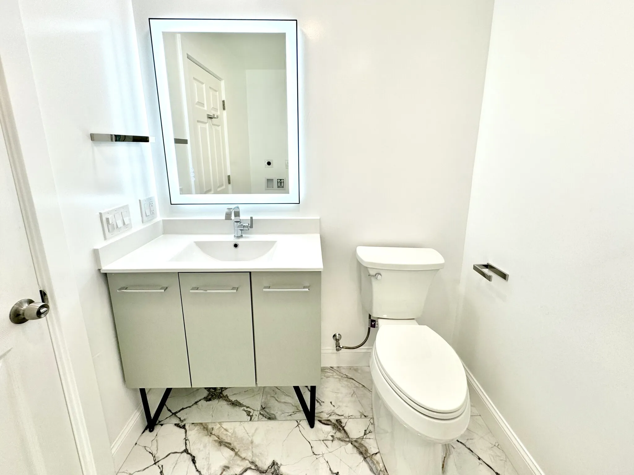 4 bed, 2 bath apartment for rent at 190 Hillside St Unit 2BF, Mission Hill — photo 11 of 25