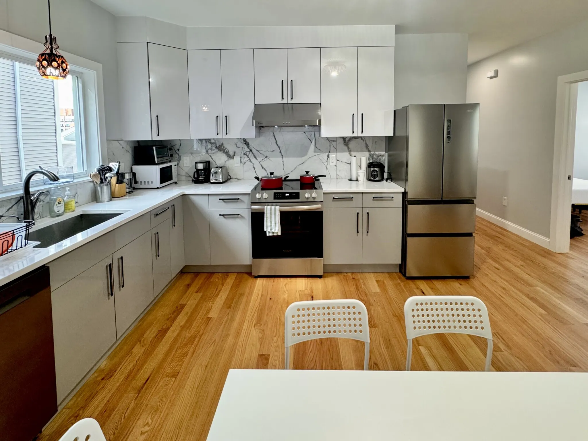 4 bed, 2 bath apartment for rent at 190 Hillside St Unit 2BF, Mission Hill