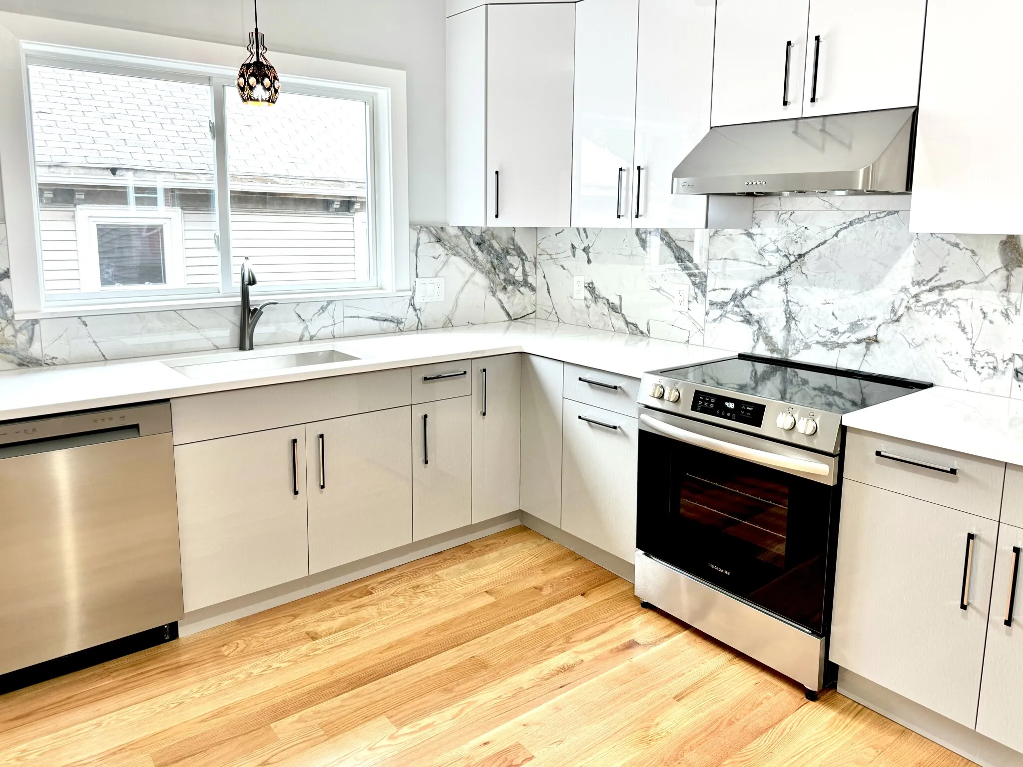 3 bed, 2 bath apartment for rent at 190 Hillside St Unit 3, Mission Hill — photo 22 of 24