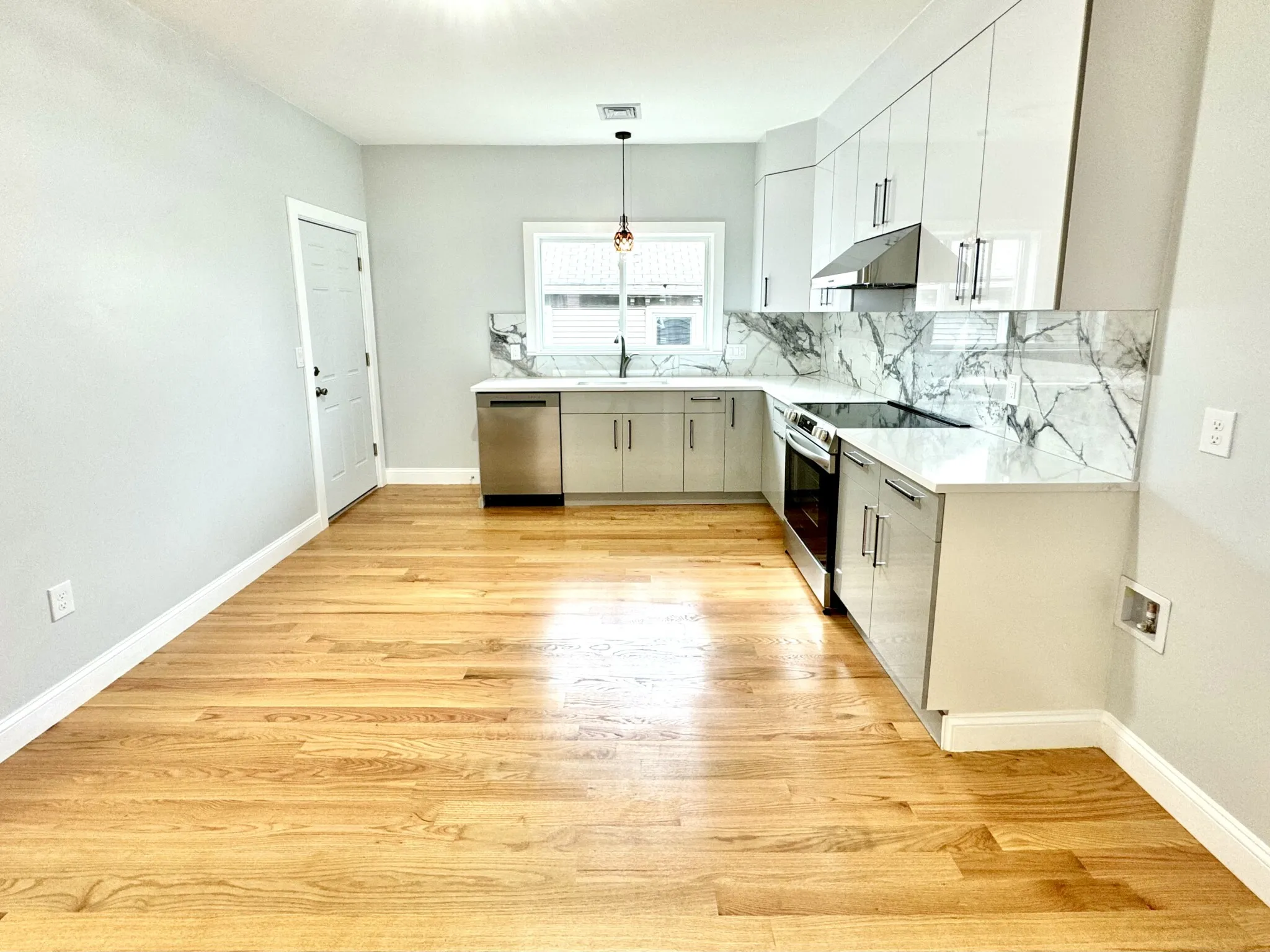3 bed, 2 bath apartment for rent at 190 Hillside St Unit 3, Mission Hill — photo 19 of 24
