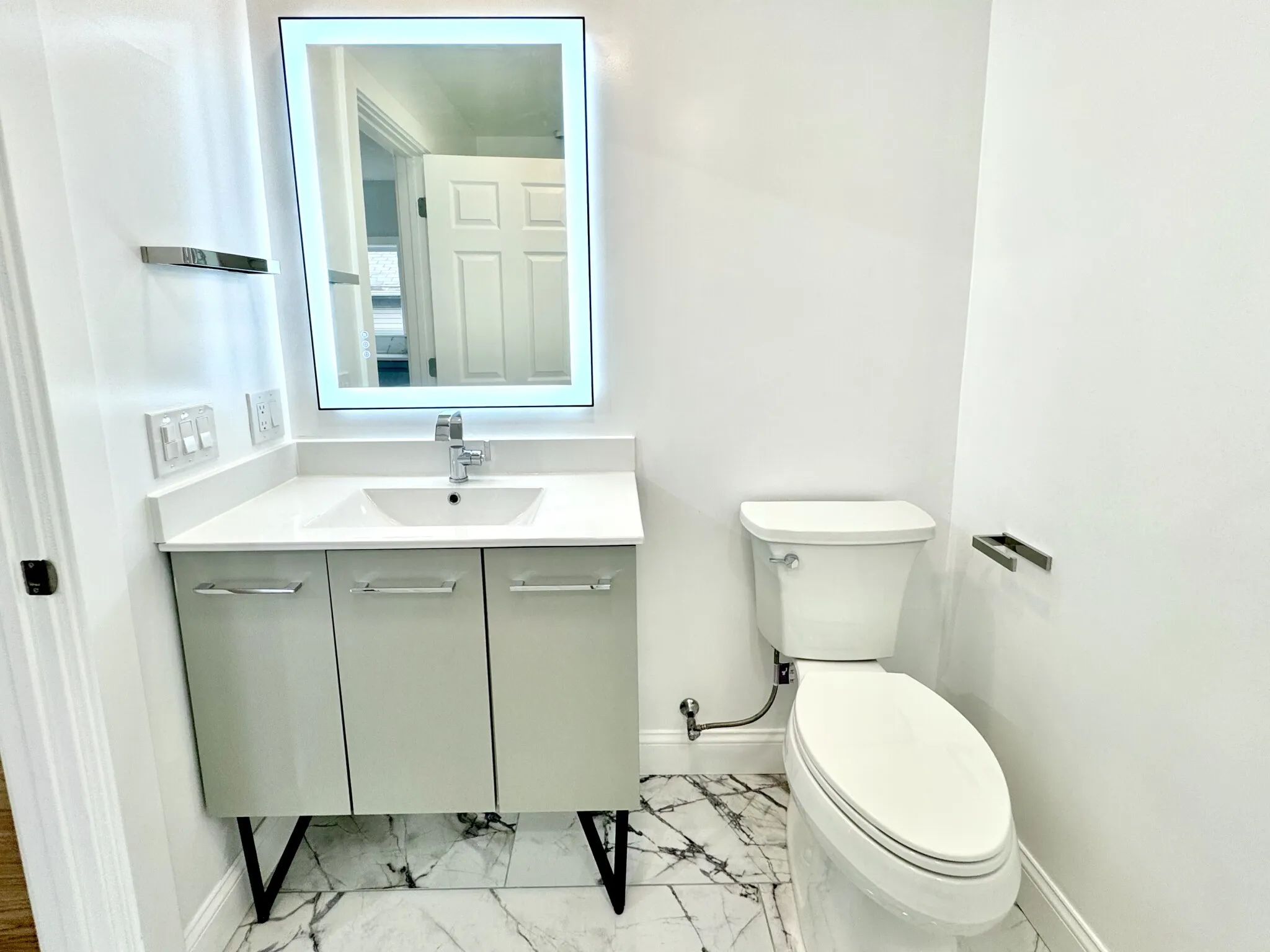 3 bed, 2 bath apartment for rent at 190 Hillside St Unit 3, Mission Hill — photo 6 of 24