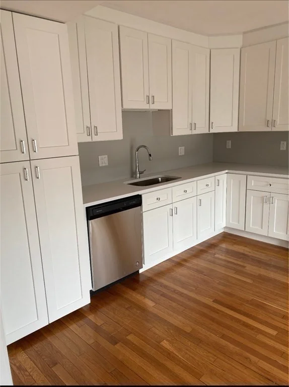 4 bed, 2 bath apartment for rent at 190 Kelton Unit 1, Allston — photo 2 of 17