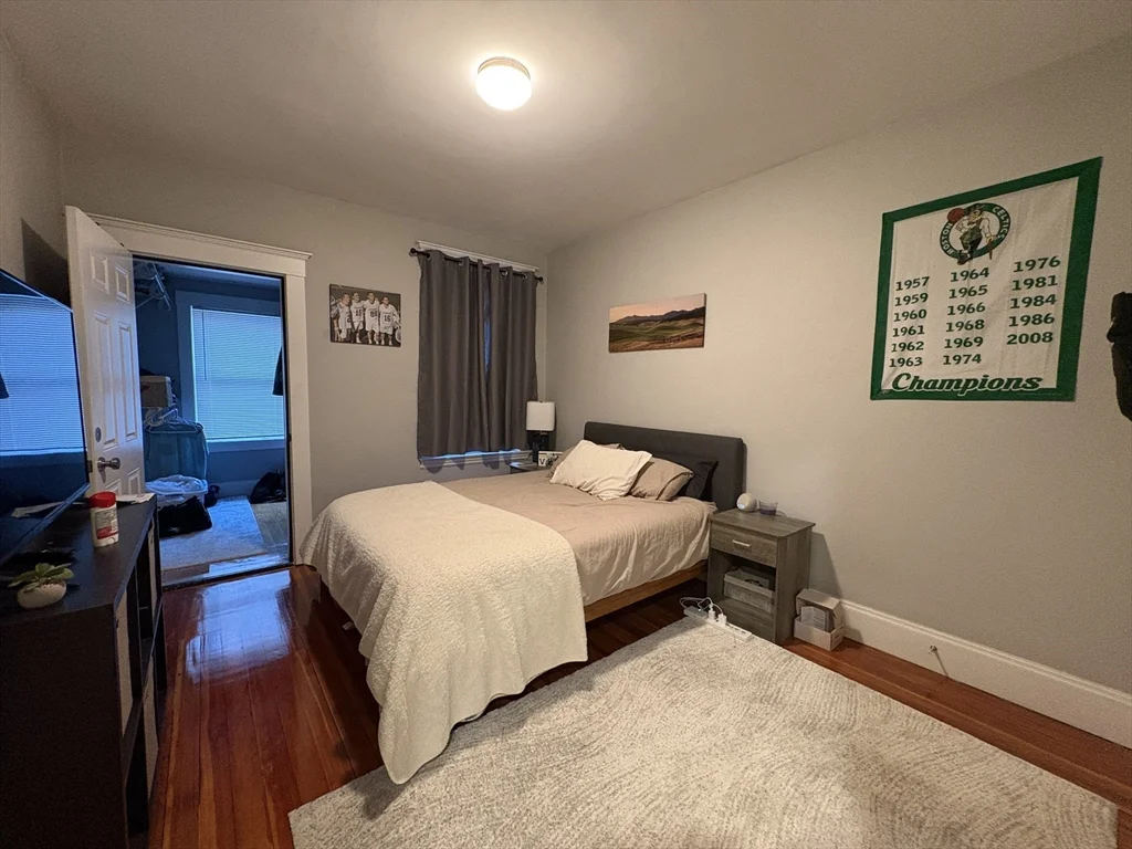 4 bed, 2 bath apartment for rent at 190 Kelton Unit 1, Allston — photo 9 of 17