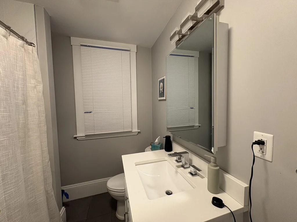4 bed, 2 bath apartment for rent at 190 Kelton Unit 1, Allston — photo 11 of 17