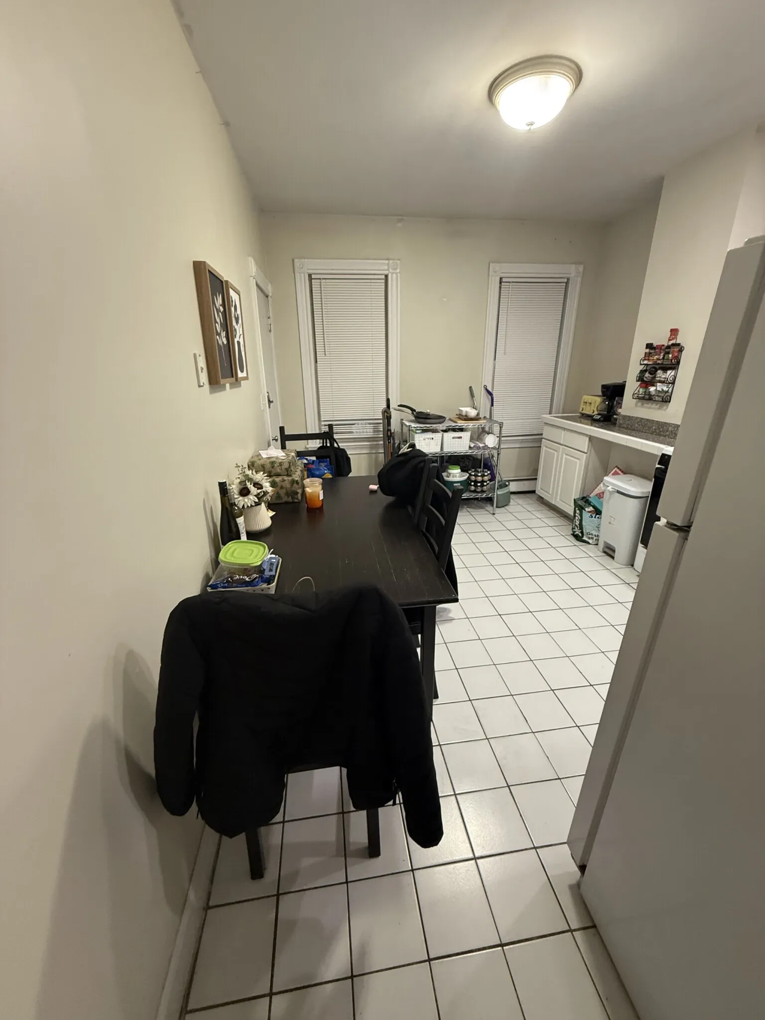 2 bed, 1 bath apartment for rent at 190 L St Unit 1, South Boston
