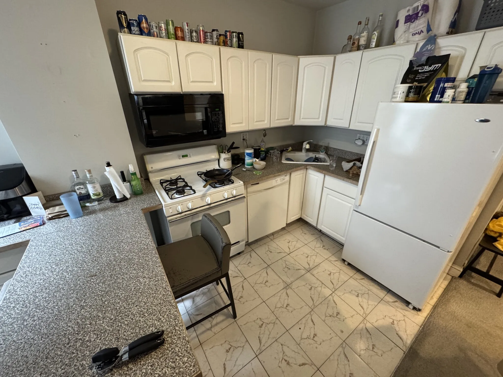 3 bed, 1 bath apartment for rent at 190 L St Unit 2, South Boston — photo 12 of 15