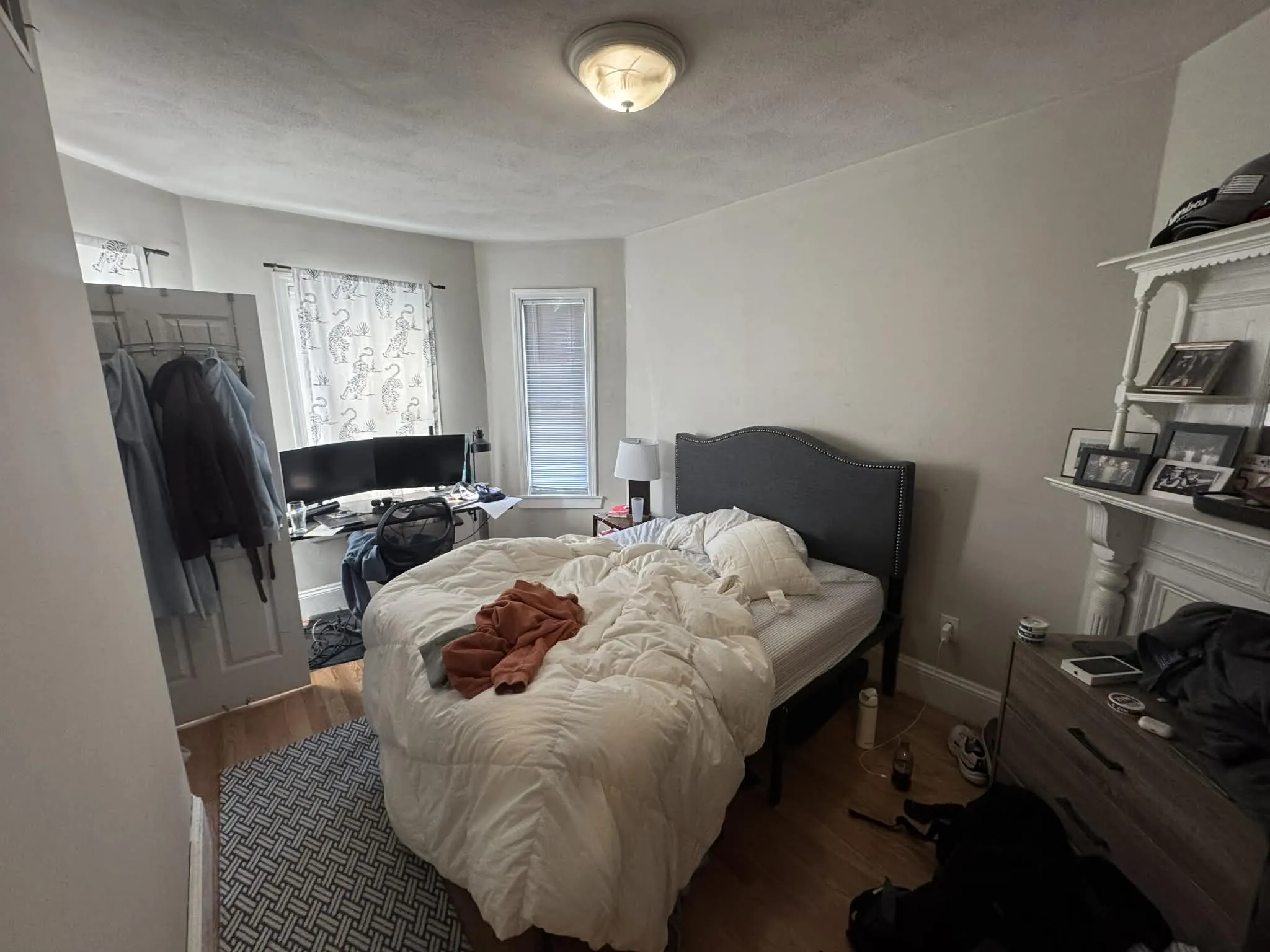 3 bed, 1 bath apartment for rent at 190 L St Unit 2, South Boston — photo 8 of 15