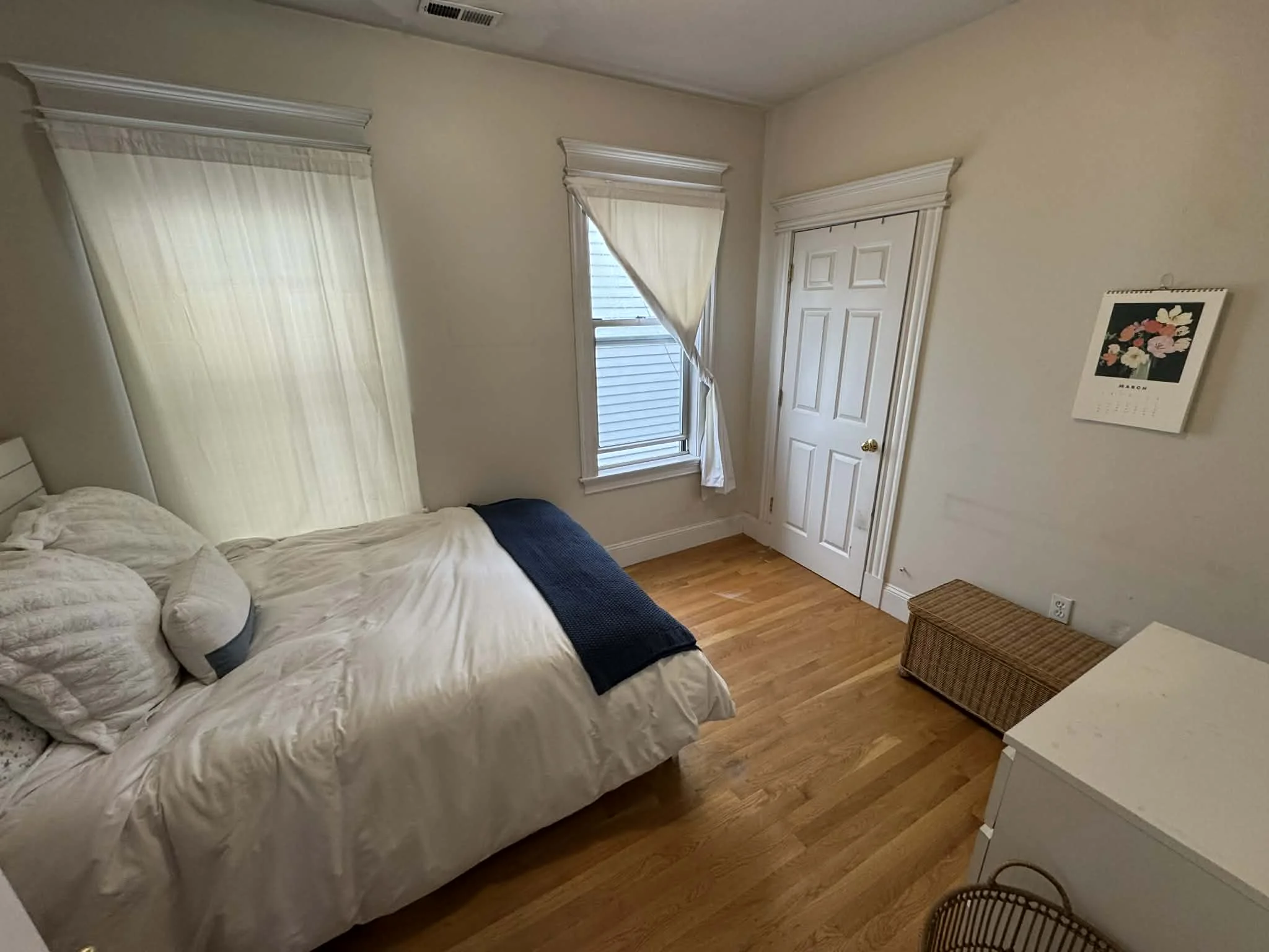 3 bed, 1 bath apartment for rent at 190 L St Unit 3, South Boston — photo 17 of 22