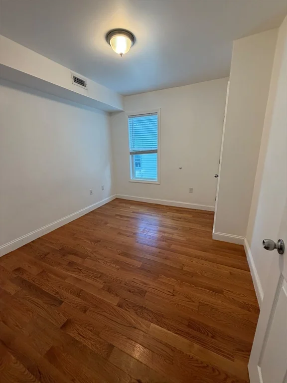 3 bed, 1 bath apartment for rent at 190 Main St Unit 3, Malden — photo 15 of 17