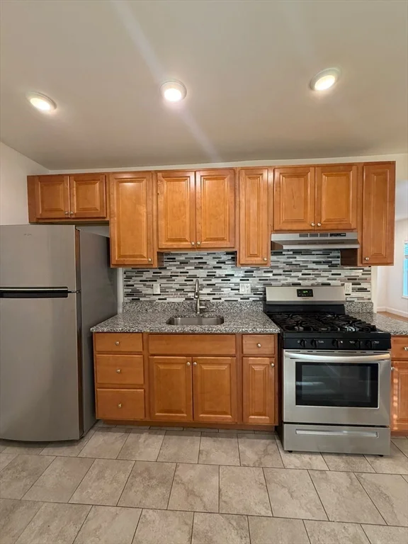 3 bed, 1 bath apartment for rent at 190 Main St Unit 3, Malden