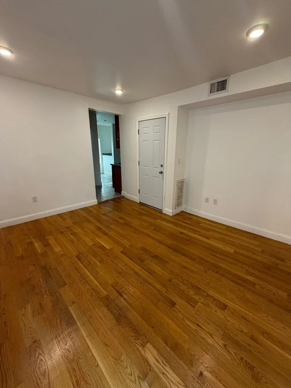 3 bed, 1 bath apartment for rent at 190 Main St Unit 3, Malden — photo 12 of 17