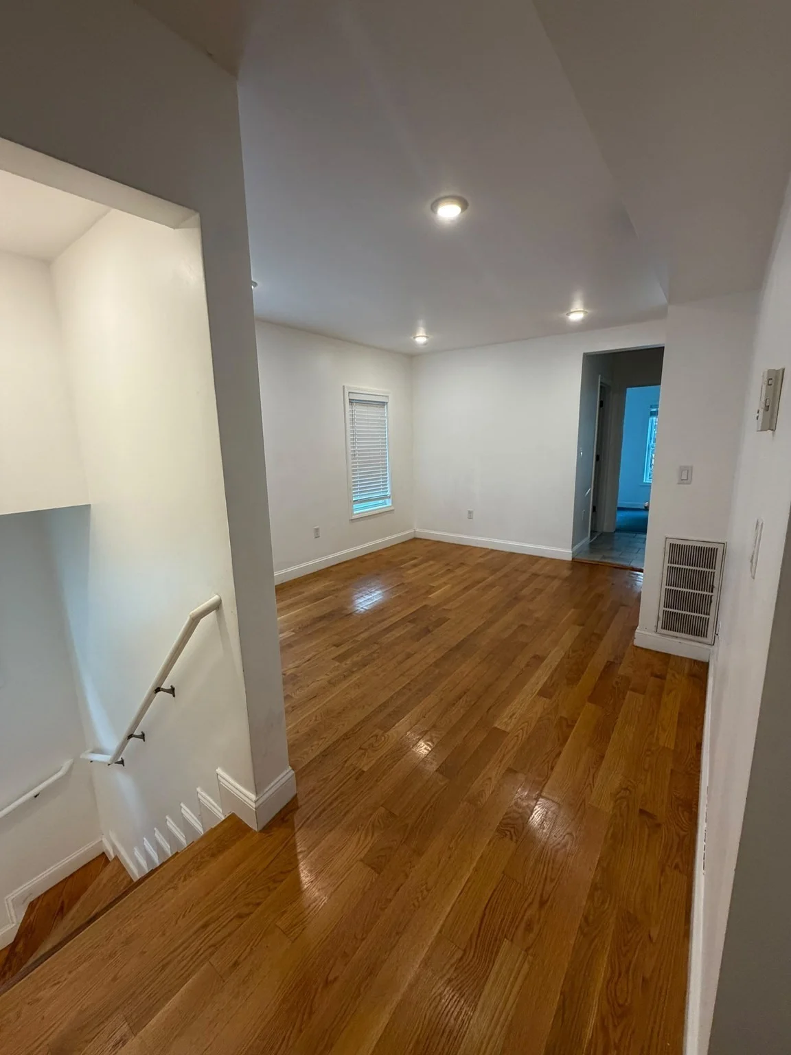 3 bed, 1 bath apartment for rent at 190 Main Unit 3, Malden — photo 14 of 15
