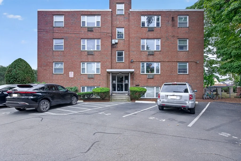 2 bed, 1 bath apartment for rent at 190 Mount Auburn St Unit 2-2, Watertown — photo 20 of 22