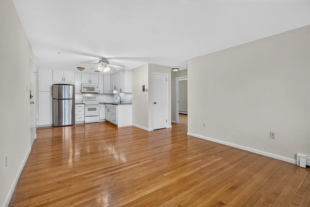 2 bed, 1 bath apartment for rent at 190 Mount Auburn St Unit 2-2, Watertown — photo 7 of 22