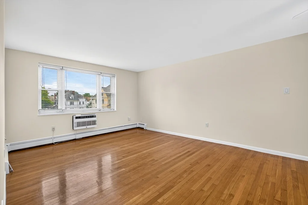 2 bed, 1 bath apartment for rent at 190 Mount Auburn St Unit 2-2, Watertown — photo 10 of 22
