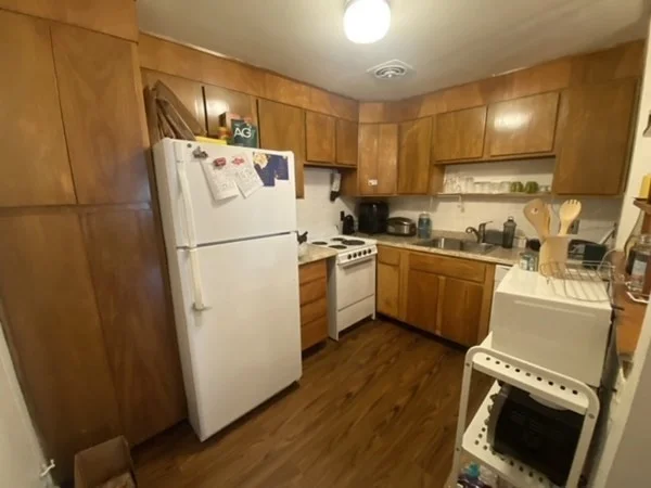 2 bed, 1 bath apartment for rent at 190 Mount Auburn St Unit 3-2, Mount Auburn (Watertown) — photo 2 of 11