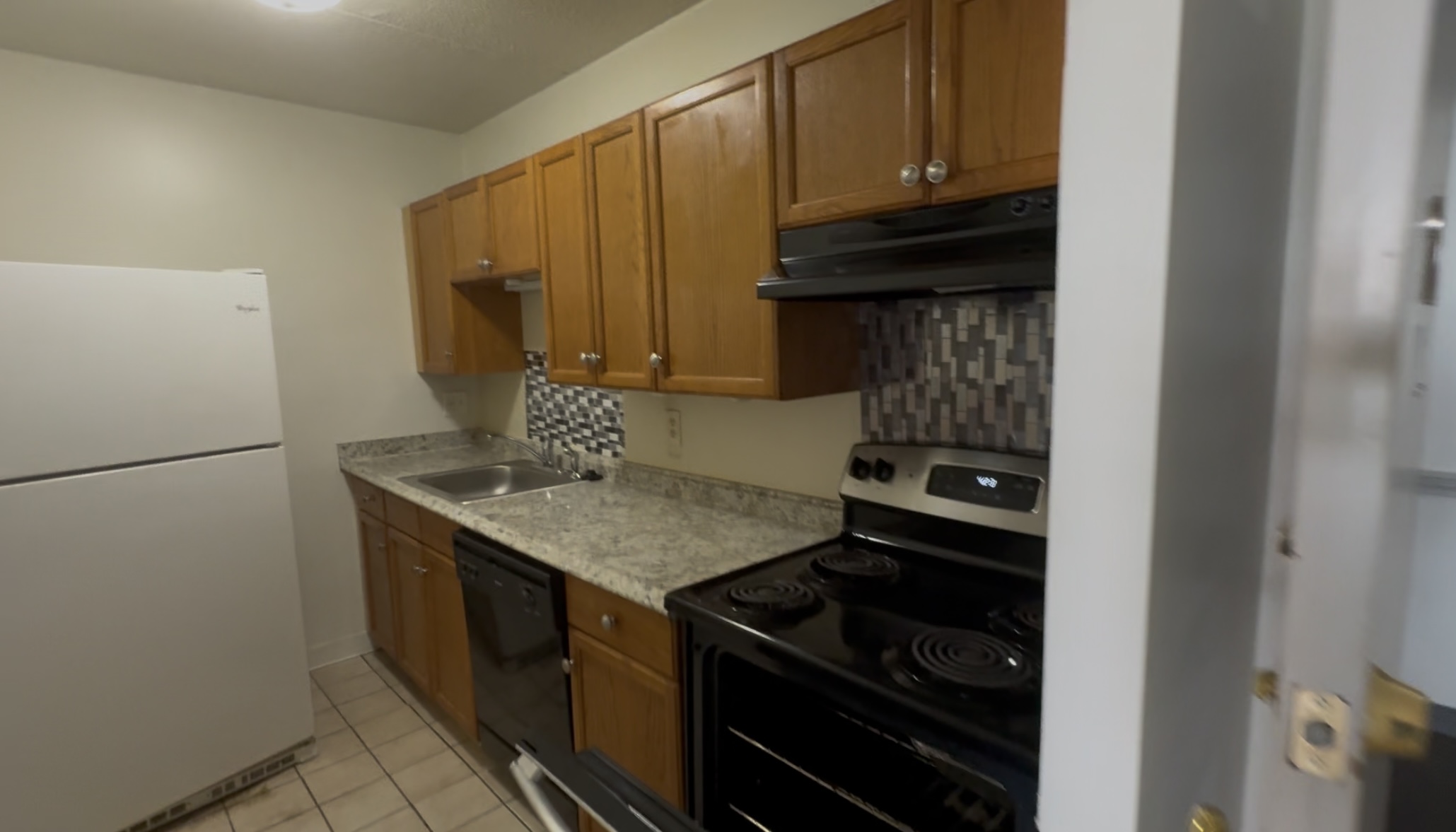 1 bed, 1 bath apartment for rent at 190 Mountain Ave Unit 206, Malden — photo 2 of 13