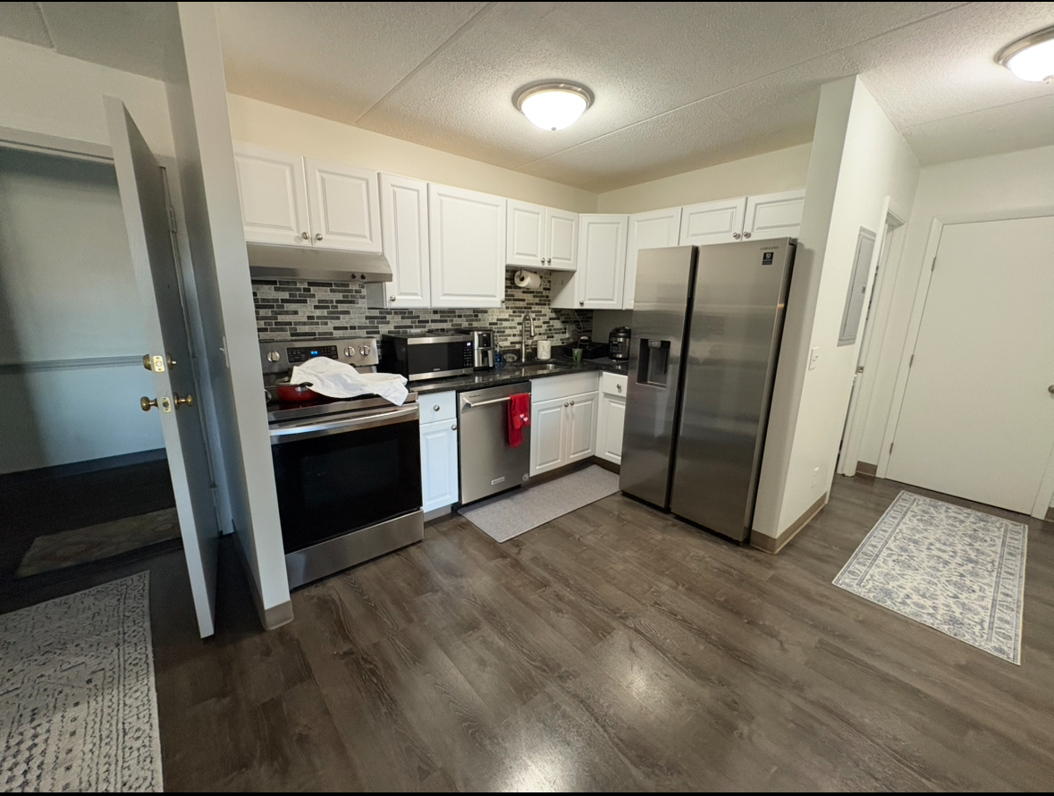 1 bed, 1 bath apartment for rent at 190 Mountain Ave Unit 504, Malden — photo 2 of 14