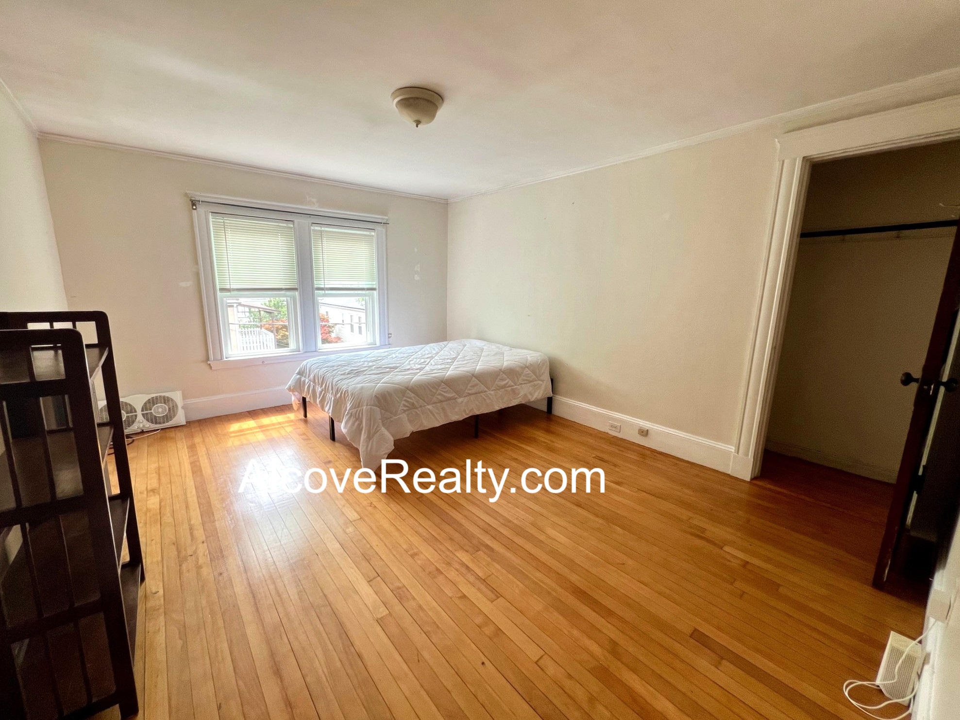 5 bed, 2 bath apartment for rent at 190 North St Unit 1a, West Somerville — photo 13 of 25