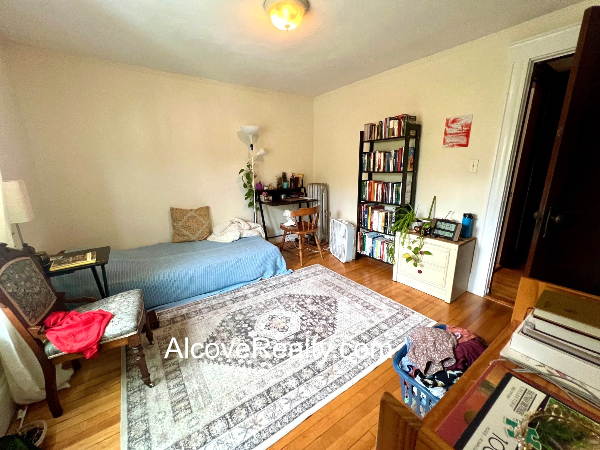 5 bed, 2 bath apartment for rent at 190 North St Unit 1a, West Somerville — photo 9 of 25