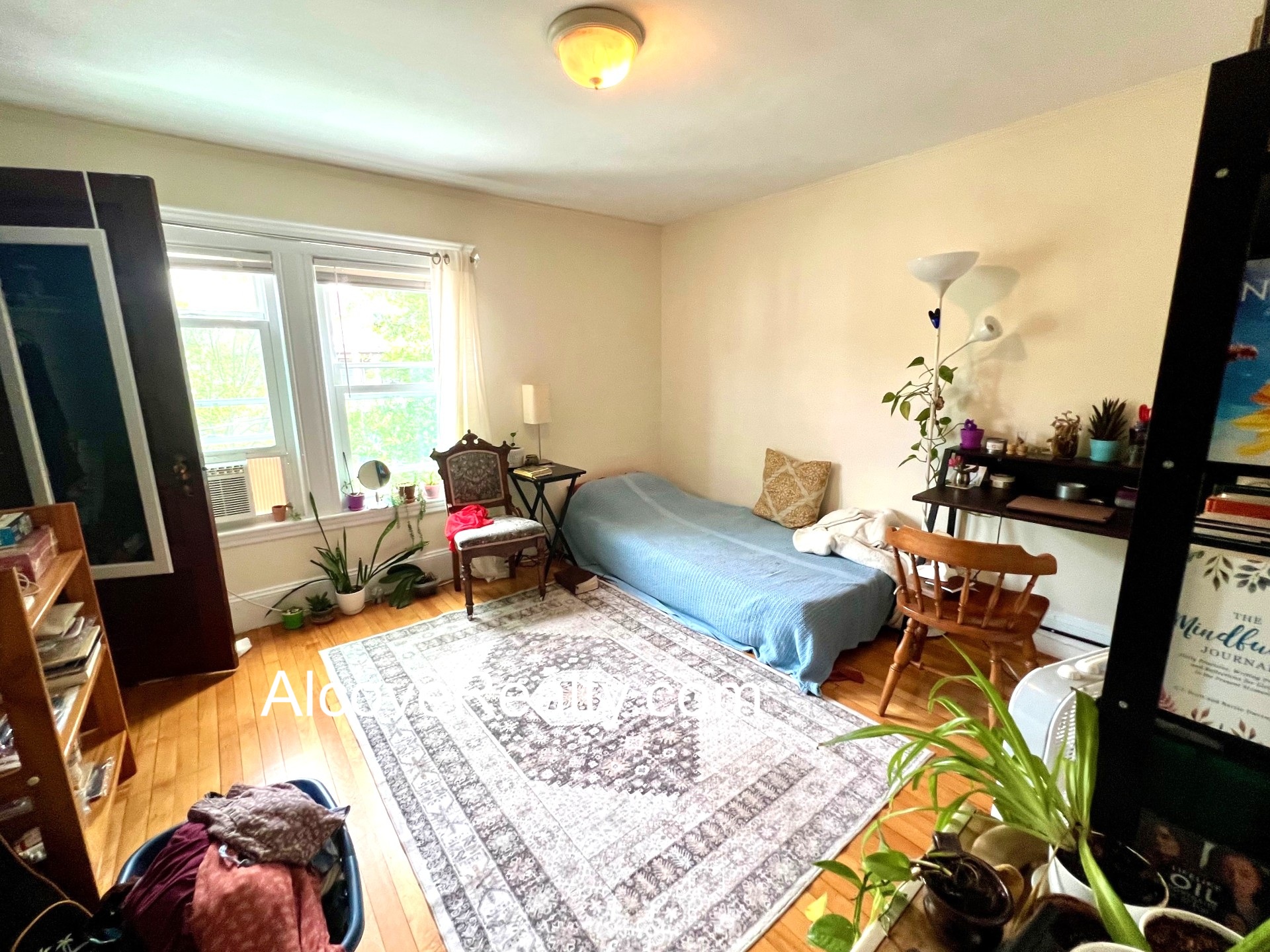 5 bed, 2 bath apartment for rent at 190 North St Unit 1a, West Somerville — photo 10 of 25
