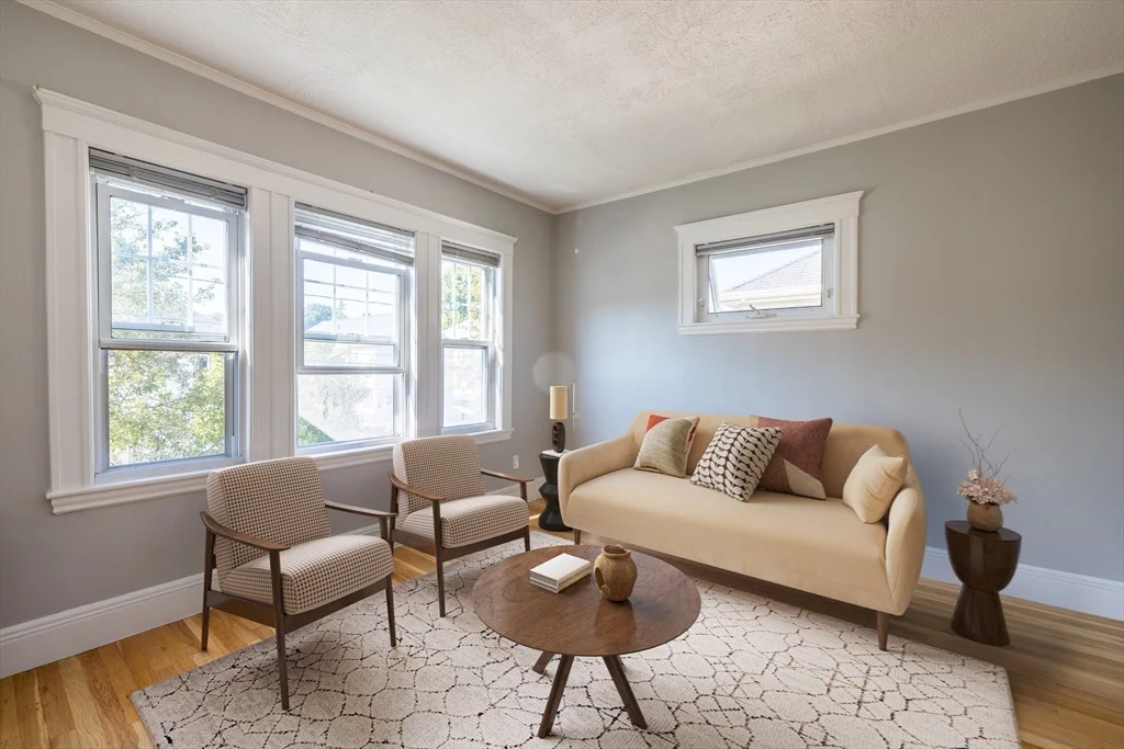 3 bed, 1 bath apartment for rent at 190 Orange St Unit 2, Roslindale — photo 4 of 19