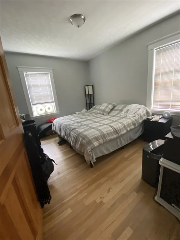 3 bed, 1 bath apartment for rent at 190 Orange Unit 1, Boston — photo 9 of 20