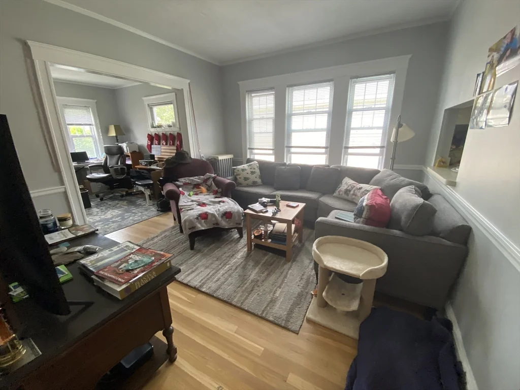 3 bed, 1 bath apartment for rent at 190 Orange Unit 1, Boston — photo 5 of 20