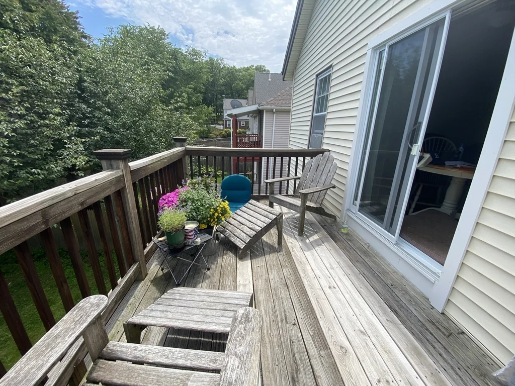 3 bed, 1 bath apartment for rent at 190 Orange Unit 1, Boston — photo 11 of 20