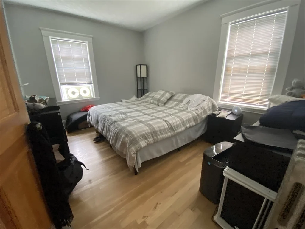 3 bed, 1 bath apartment for rent at 190 Orange Unit 1, Boston — photo 12 of 20