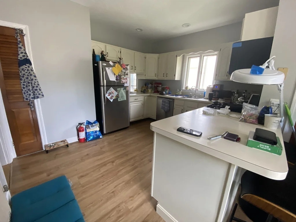 3 bed, 1 bath apartment for rent at 190 Orange Unit 1, Boston — photo 10 of 20