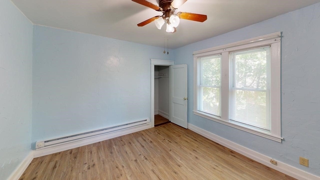 3 bed, 1 bath apartment for rent at 190 Pilgrim Unit 2, Worcester — photo 9 of 12