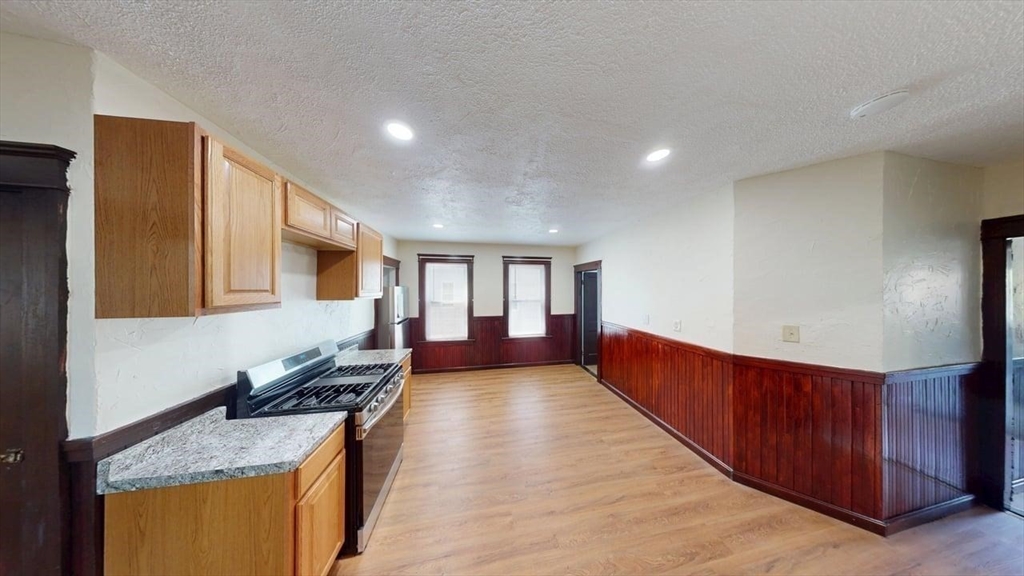 3 bed, 1 bath apartment for rent at 190 Pilgrim Unit 2, Worcester — photo 1 of 12