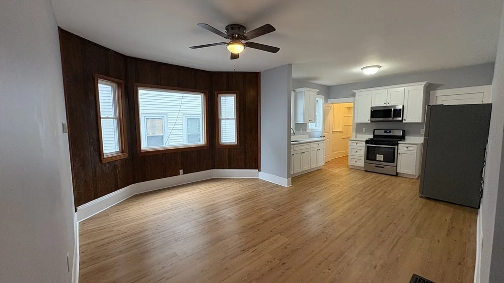 3 bed, 1 bath apartment for rent at 190 Sheridan Ave Unit 1, Medford — photo 4 of 10